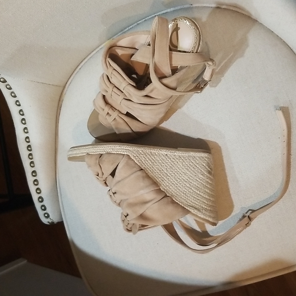 Sam Edelmam suede wedge sz 7